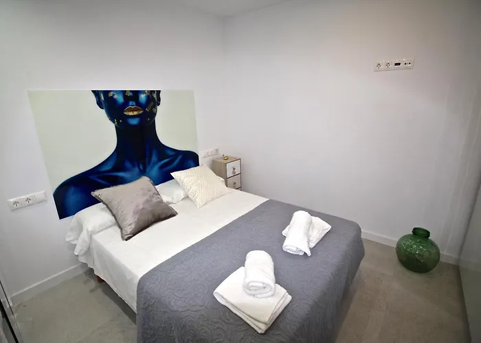 Apartamento Grande Y Luminoso En El Centro De Alicante